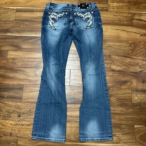 Miss Me Women's Size 28 Mid-Rise Easy Boot Cut Denim Jeans, 33" Blue